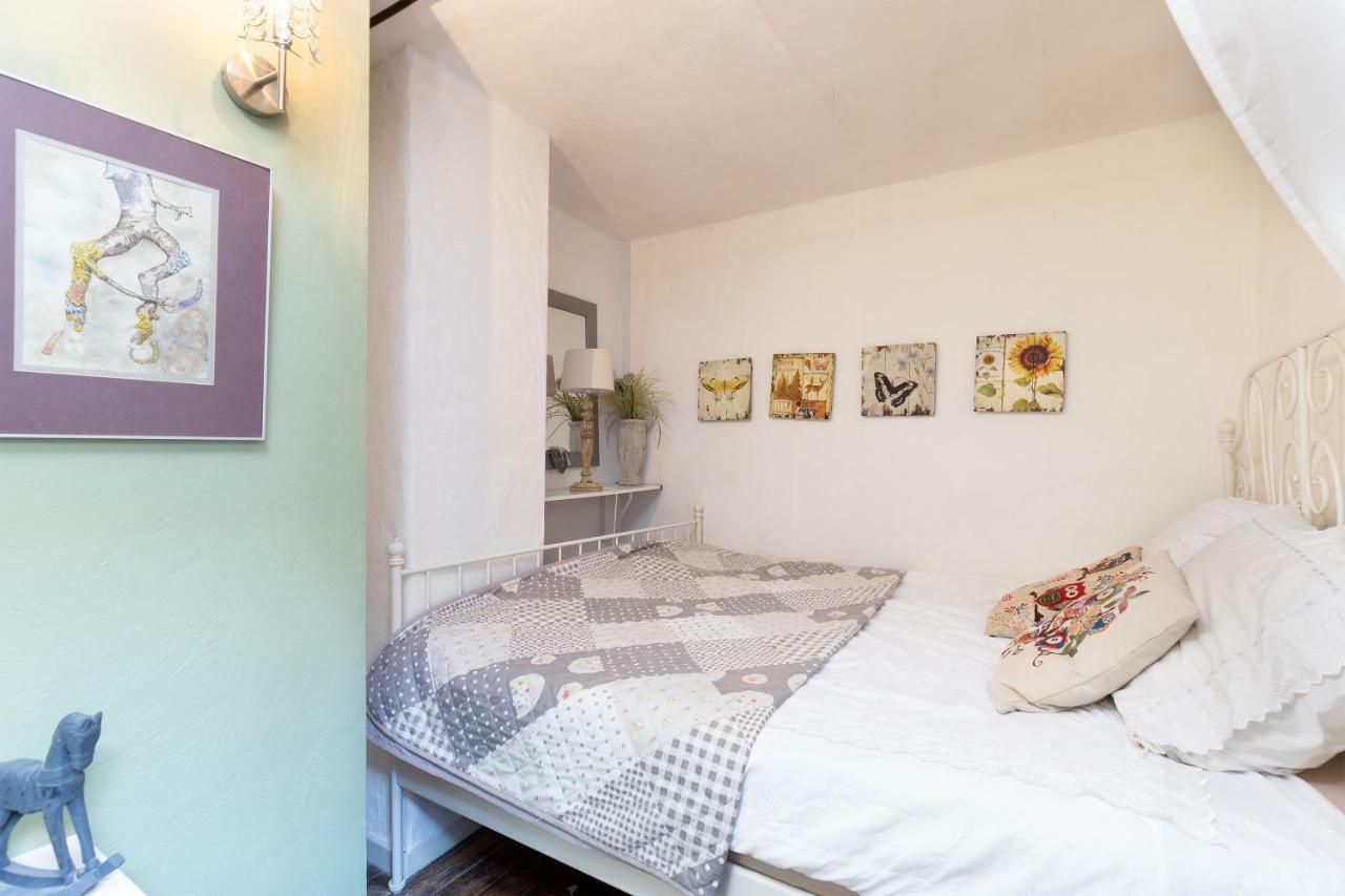 Haus Alte Rebe & Weisse Traube Appartamento Cochem Esterno foto