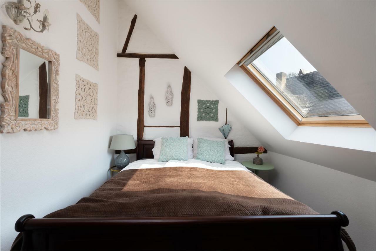 Haus Alte Rebe & Weisse Traube Appartamento Cochem Esterno foto
