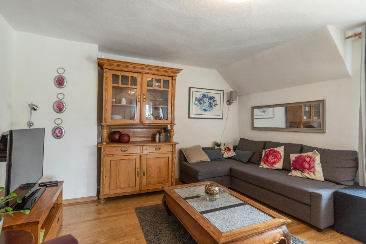 Haus Alte Rebe & Weisse Traube Appartamento Cochem Esterno foto