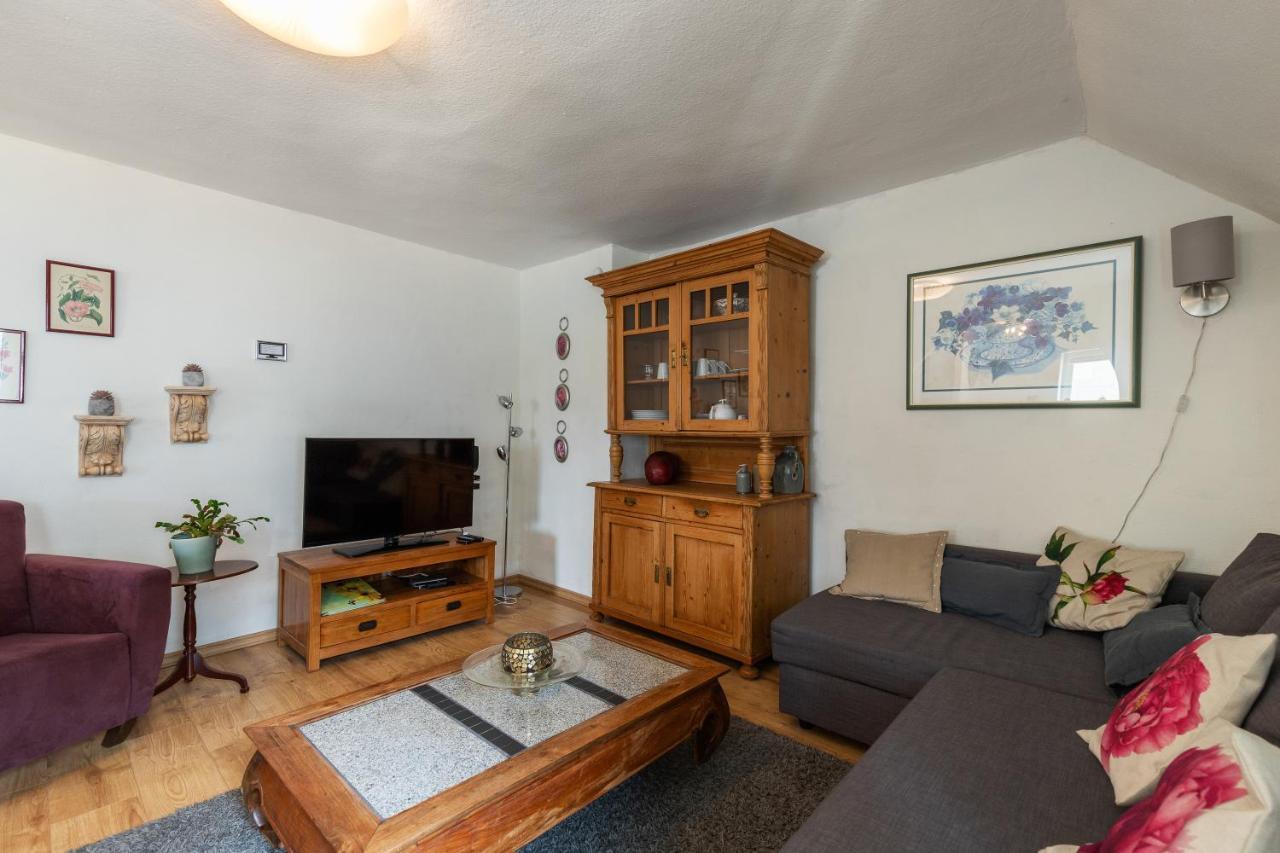 Haus Alte Rebe & Weisse Traube Appartamento Cochem Esterno foto