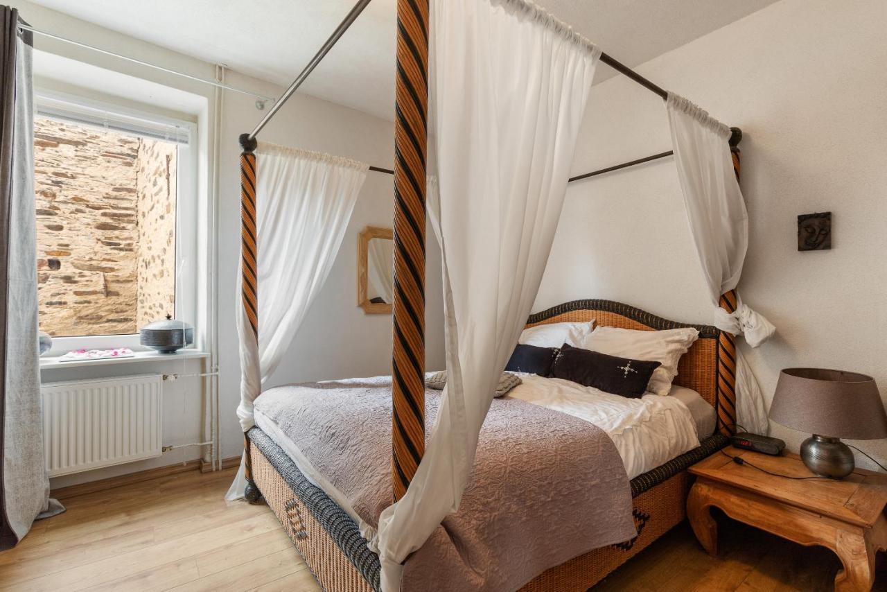 Haus Alte Rebe & Weisse Traube Appartamento Cochem Esterno foto